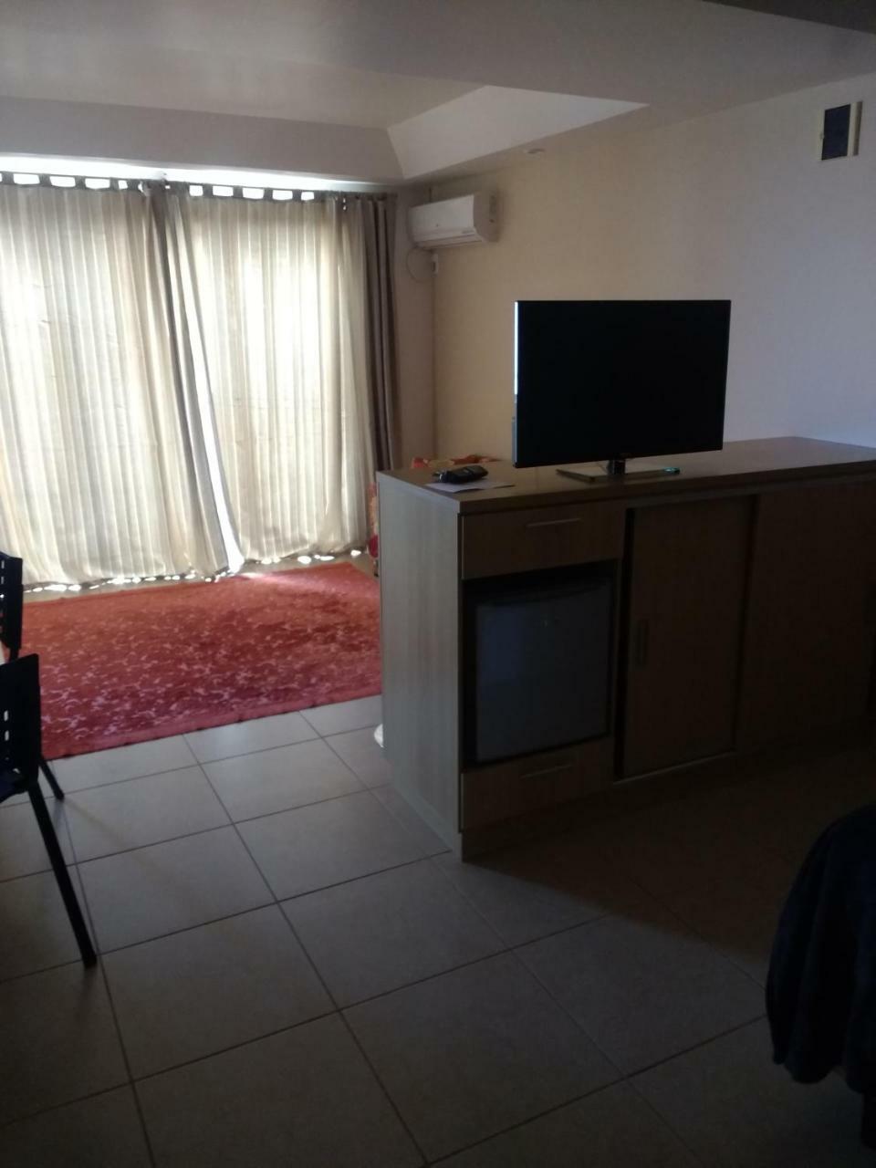 Euro Hotel Ibiruba Kültér fotó